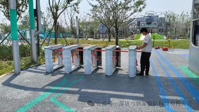 景區(qū)三碼合一智能檢票閘機如何提升30%通行效率？