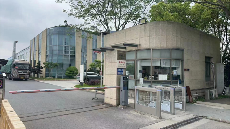 安裝在戶外的人行通道閘如何做好防水和防曬？